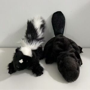 Folkmanis Skunk & Beaver hand puppet plush stuffed animal